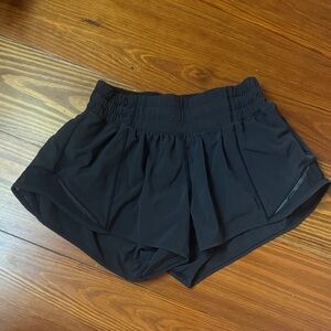 Lululemon Hotty Hot 2.5 inch - Black